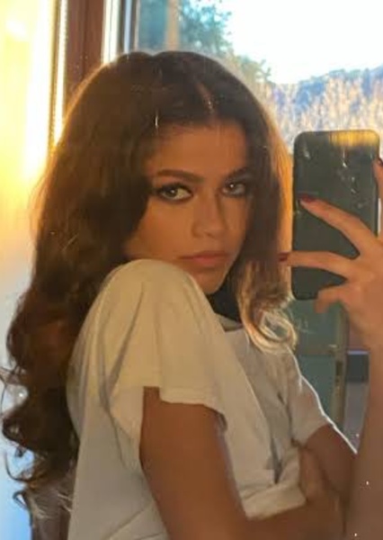 Zendaya photo
