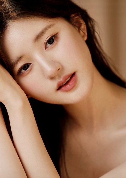 Zhao Lusi photo