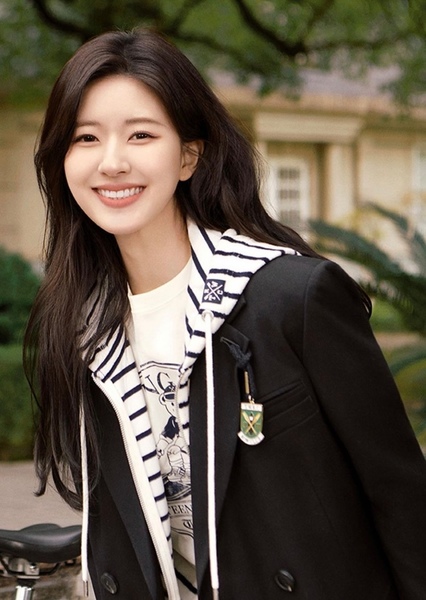 Zhao Lusi photo