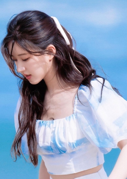 Zhao Lusi photo
