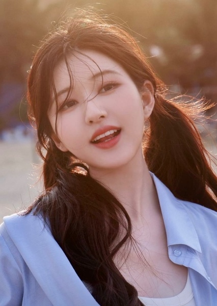 Zhao Lusi photo