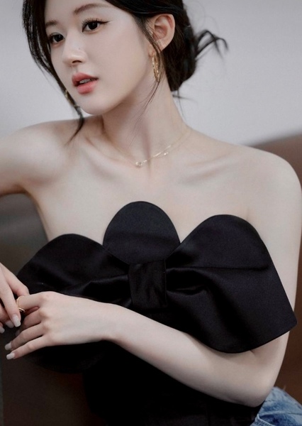 Zhao Lusi photo