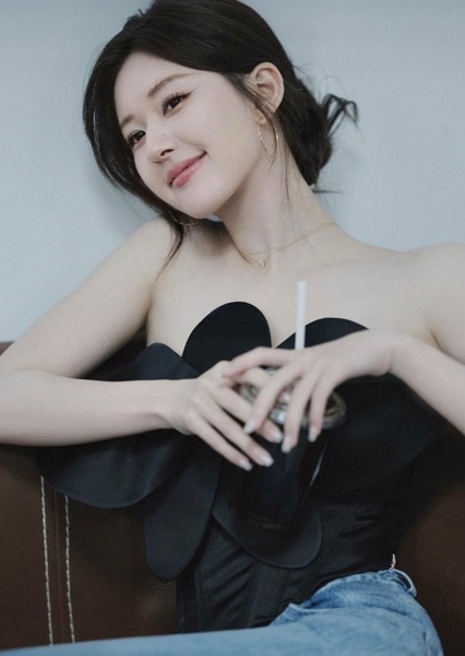 Zhao Lusi photo