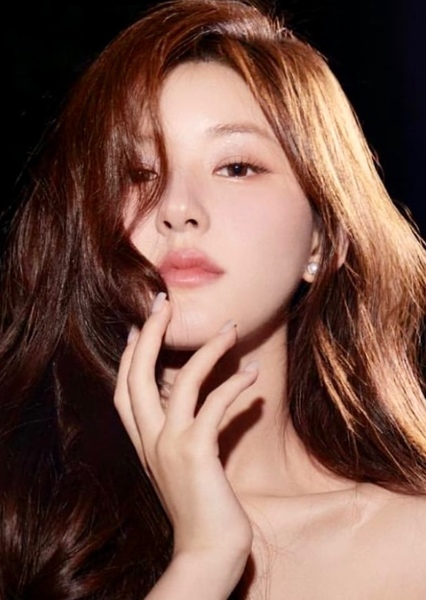 Zhao Lusi photo