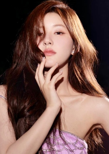 Zhao Lusi photo