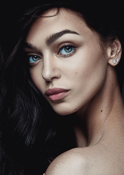 Zhenya Katava photo