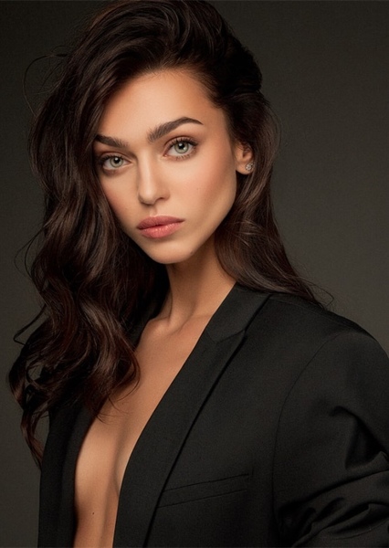 Zhenya Katava photo