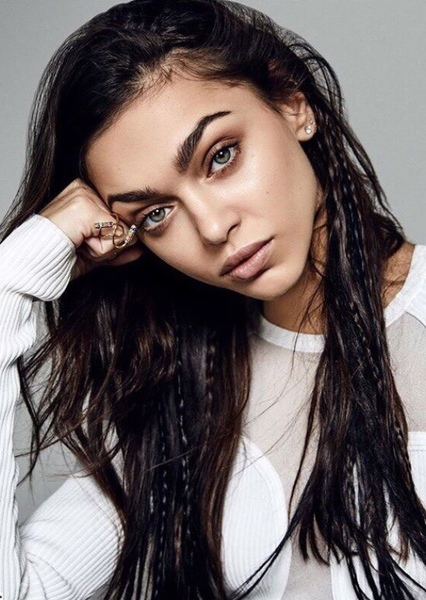 Zhenya Katava photo