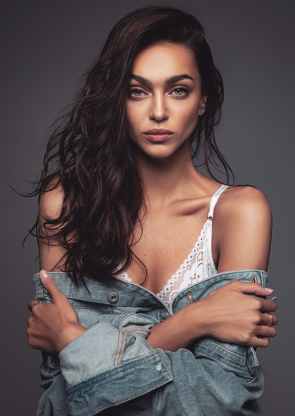 Zhenya Katava photo