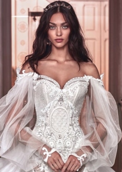 Zhenya Katava photo