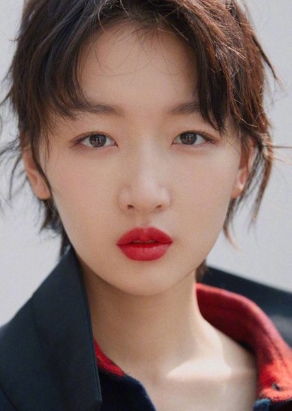 Zhou Dongyu photo