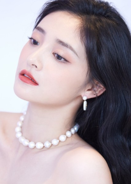 Zhou Jieqiong photo