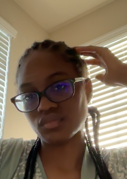 Zoe Akinbodunse photo