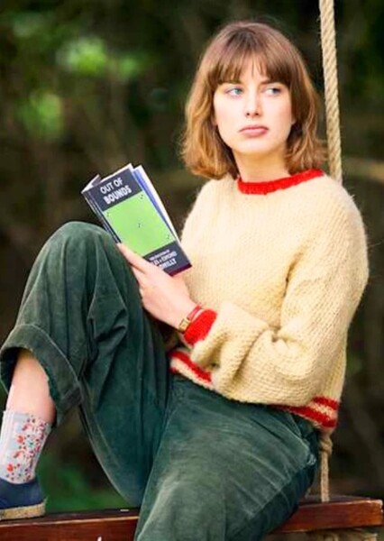 Zoe Brough photo