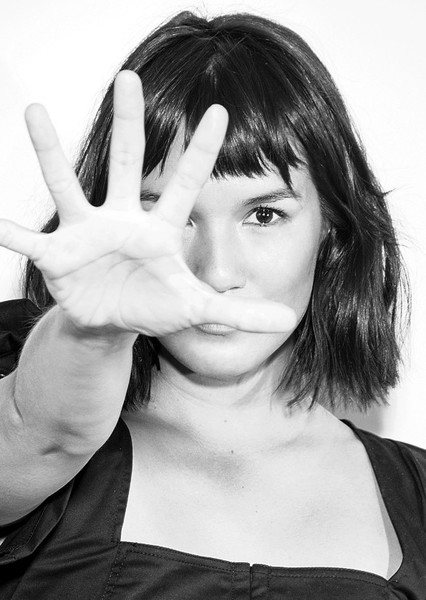 Zoë Chao photo