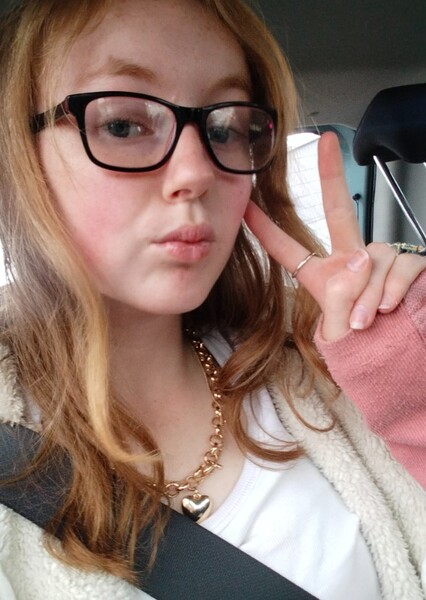 Zoe Colletti photo