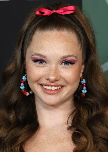 Zoe Colletti photo