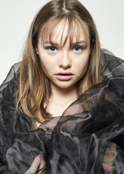 Zoe Colletti photo