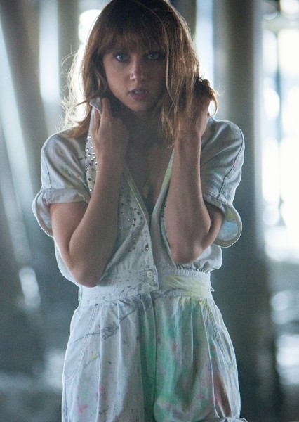 Zoe Kazan photo
