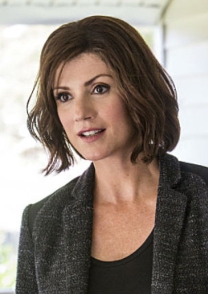 Zoe McLellan photo