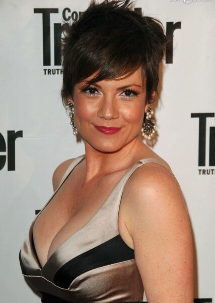 Zoe McLellan