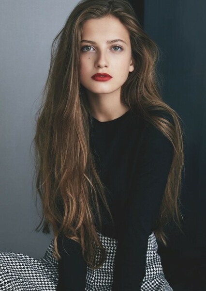 Zoë Pastelle Holthuizen photo