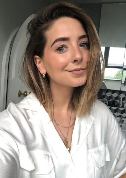 Zoë Sugg photo