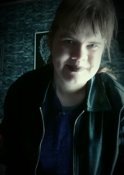 Zoe Szymon photo