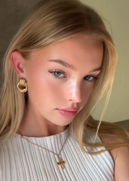 zoessecrettaccount