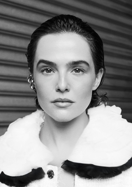 Zoey Deutch photo