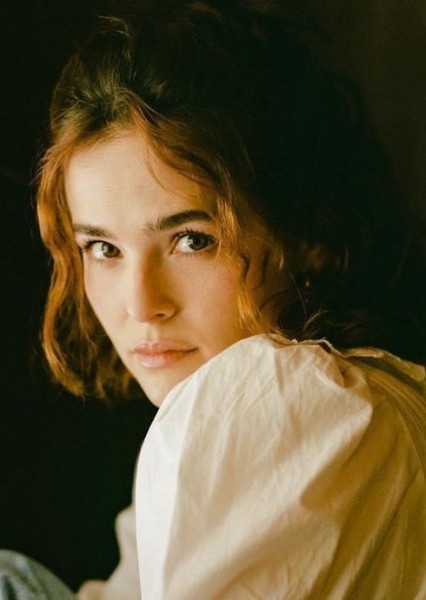 Zoey Deutch photo