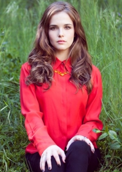 Zoey Deutch photo