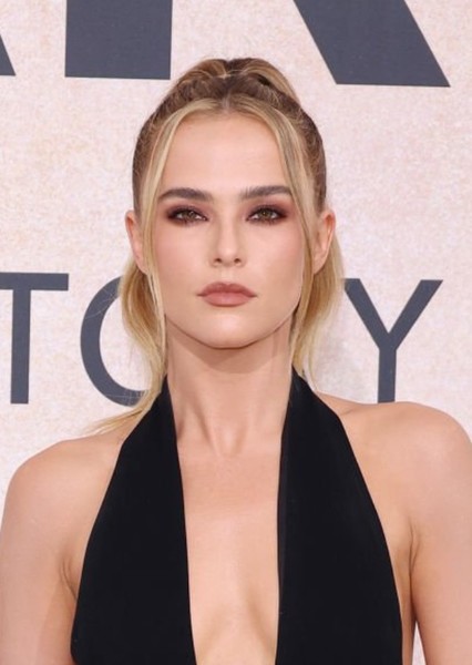 Zoey Deutch photo
