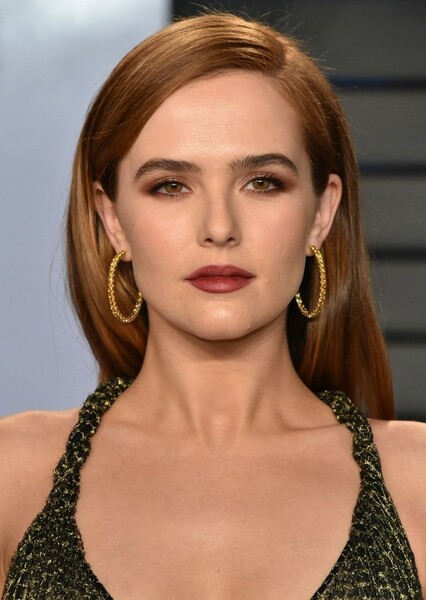 Zoey Deutch photo