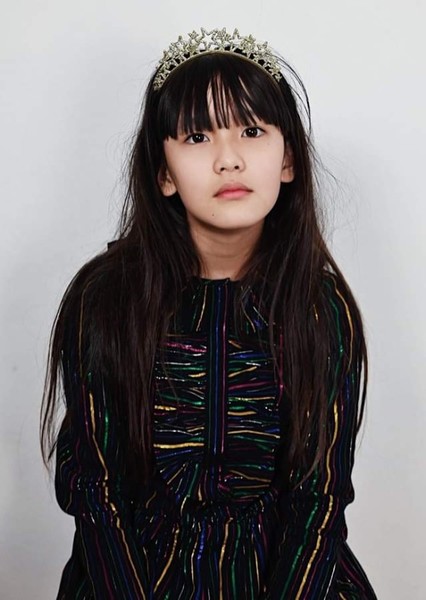 Zooey Miyoshi photo