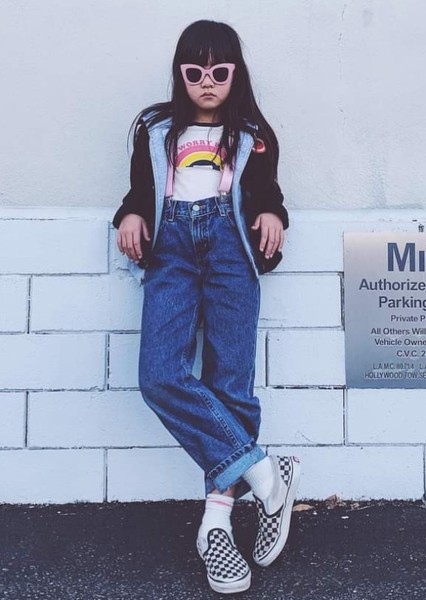 Zooey Miyoshi photo