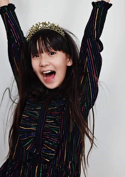 Zooey Miyoshi photo