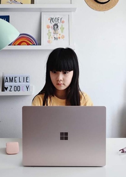 Zooey Miyoshi photo