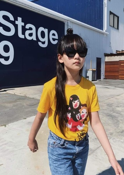 Zooey Miyoshi photo