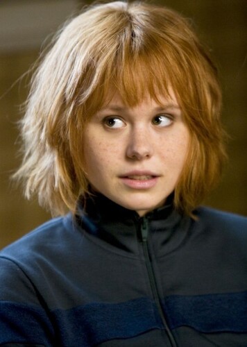 Alison Pill photo 2