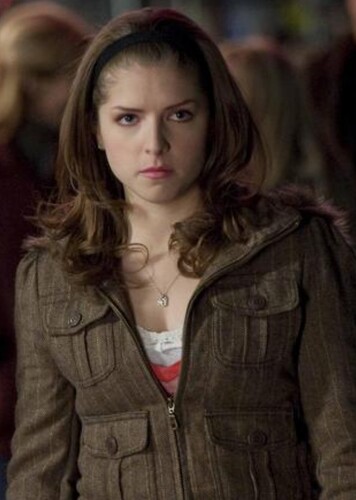 Anna Kendrick photo 3