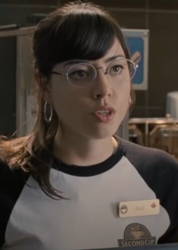 Aubrey Plaza photo 2