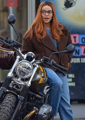 Barbara Gordon photo 2