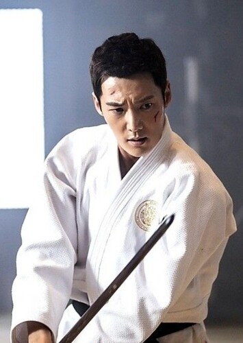 Chun Woo Bin photo 1