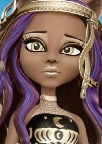 Clawdeen Wolf photo 4