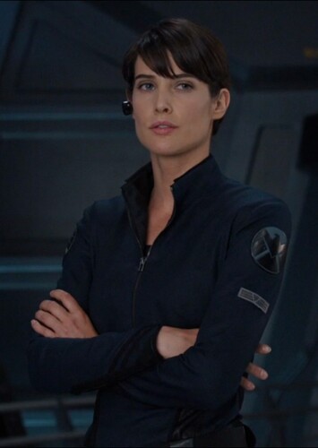 Cobie Smulders photo 1