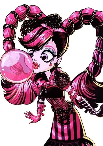 Draculaura photo 12