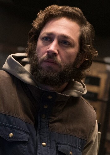Ebon Moss-Bachrach photo 2