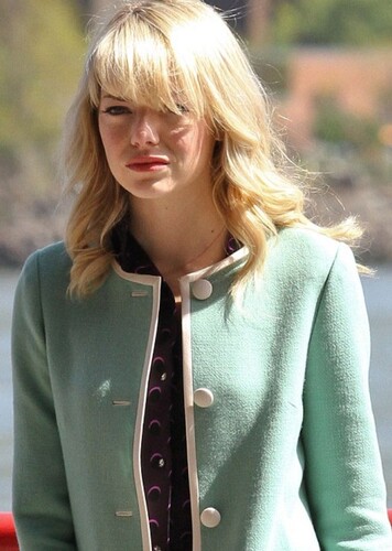 Emma Stone photo 1