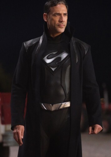 Grant Ward photo 1